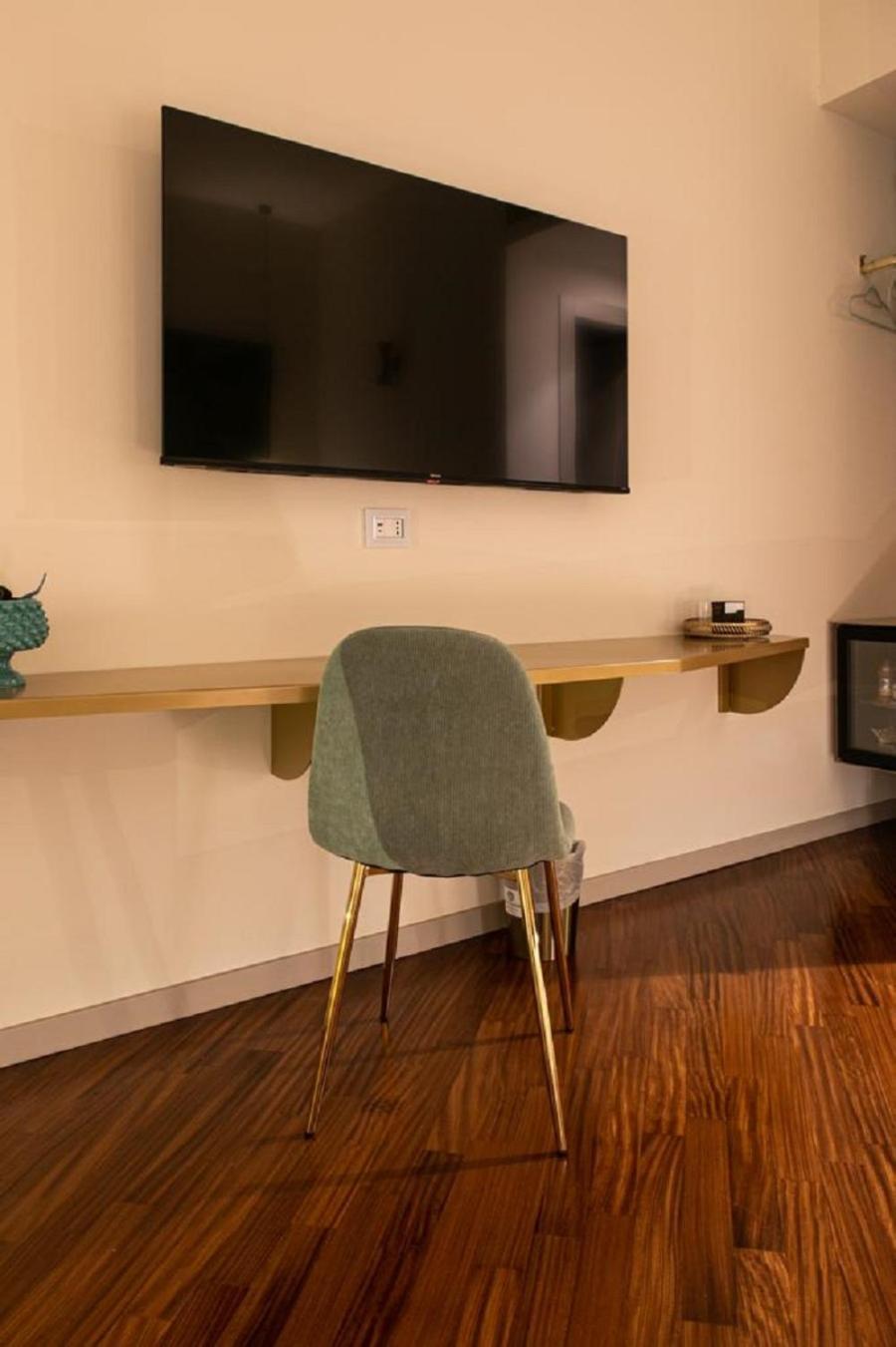 Bhr Cavour 150 Hotel Rome Buitenkant foto